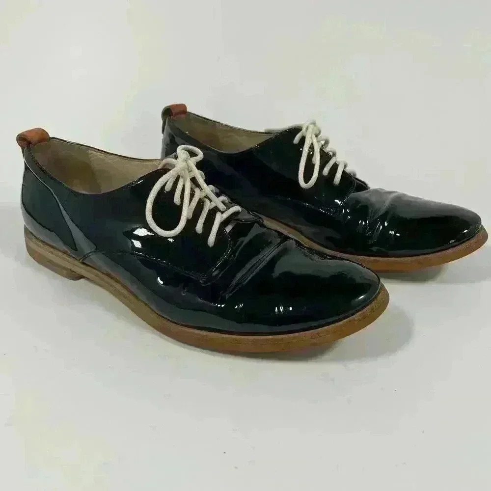 AGL Oxford Patent Leather round toe Women shoes 37 1/2 or 7